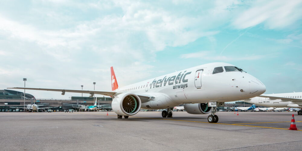 Helvetic Airways_Embraer E190-E2.jpg