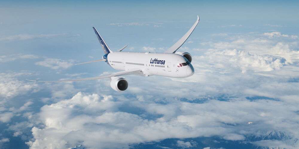 Lufthansa_787-9_Dreamliner.jpg