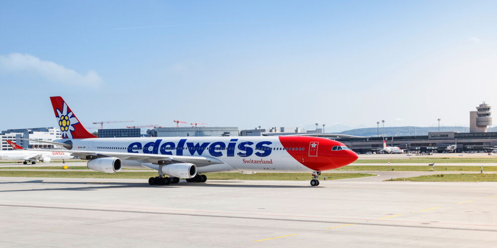 Edelweiss_A340_Taxiing.jpg